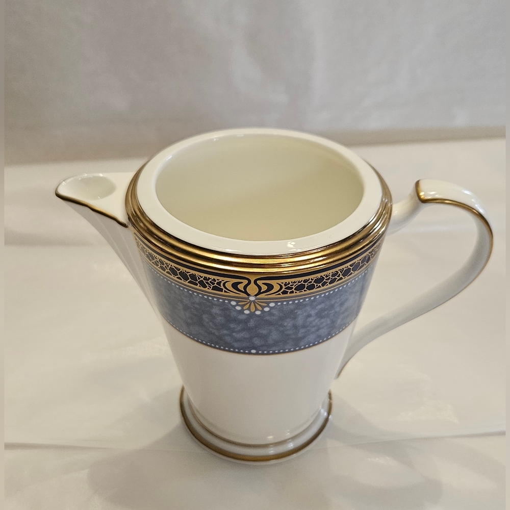 Noritake "Icon" pattern creamer. - Picture 2 of 7